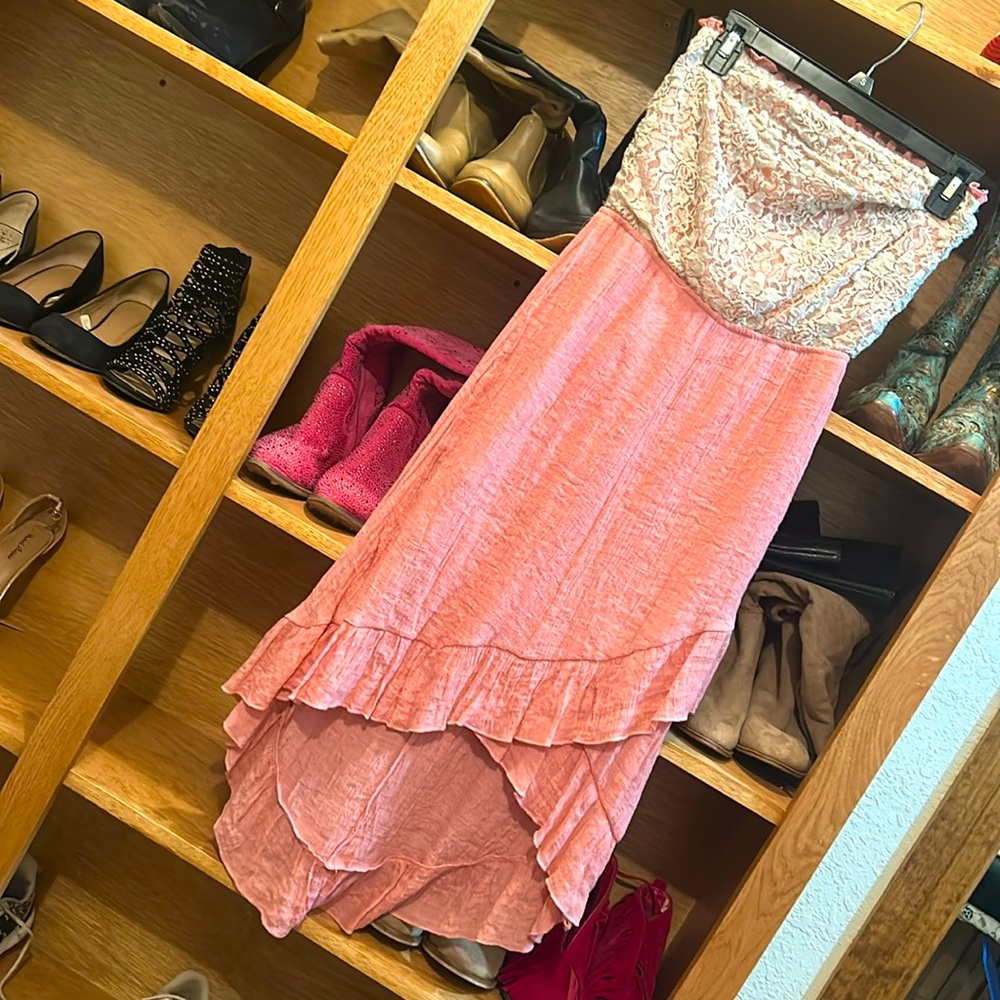 Spring Strapless lace top / High-Low skirt